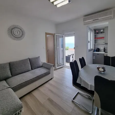 Maric Apartment *