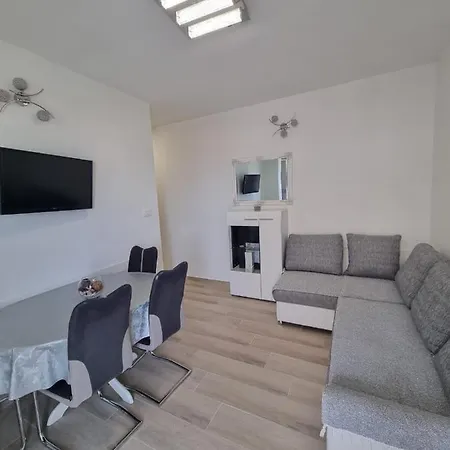 Apartment Maric Baska Voda